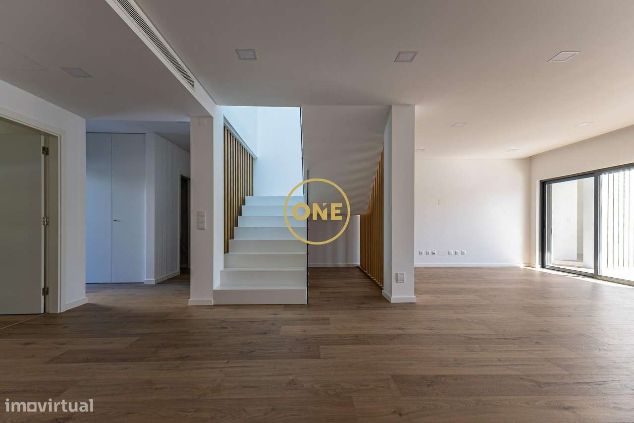 Moradia T4 em Condomínio c\ Piscina - Grande imagem: 5/51