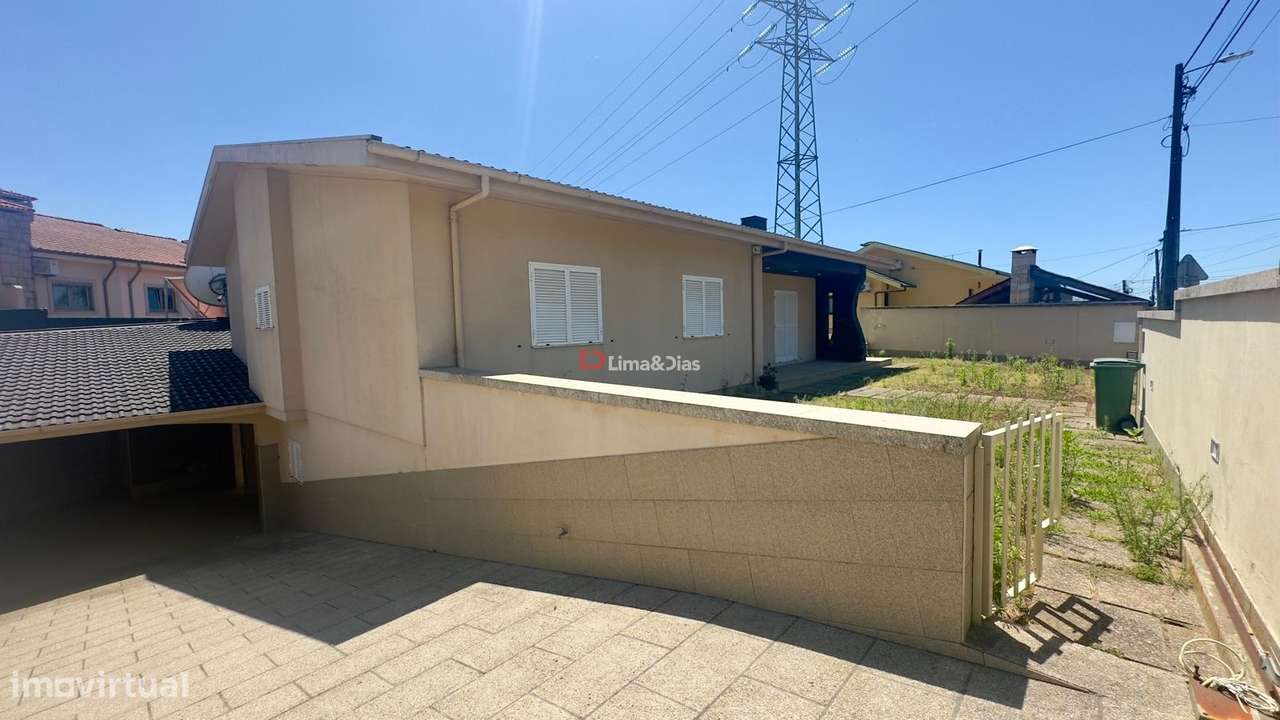 Moradia Isolada T4 Venda em Santa Maria da Feira, Travanca, Sanfins e-10