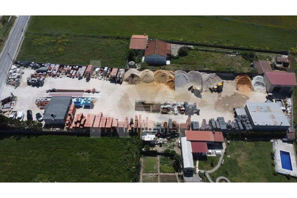 Venda de Terreno Rústico com Negócio - Grande imagem: 4/6