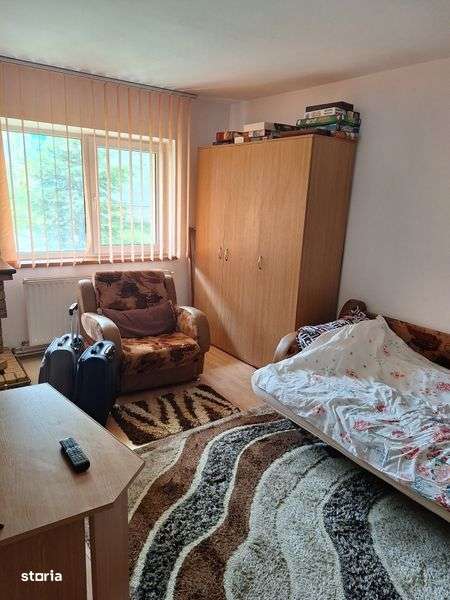 Apartament 3 camere vanzare Zarnesti - Imagine principală: 5/5