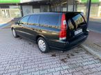 Volvo V70 2.4D5 Momentum - 4