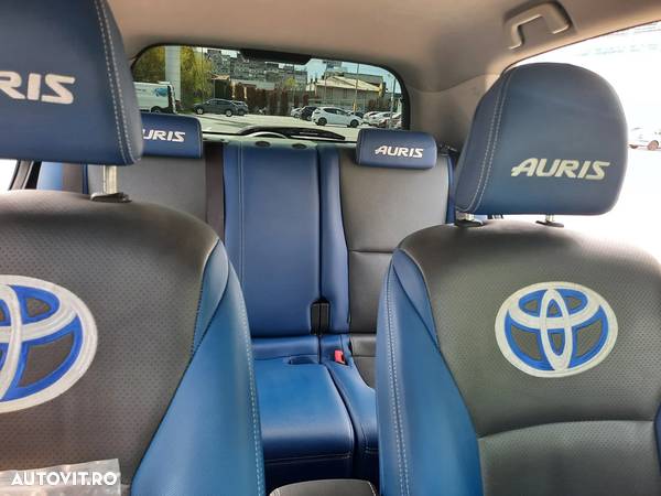 Toyota Auris 1.8 Hybrid Life - 15