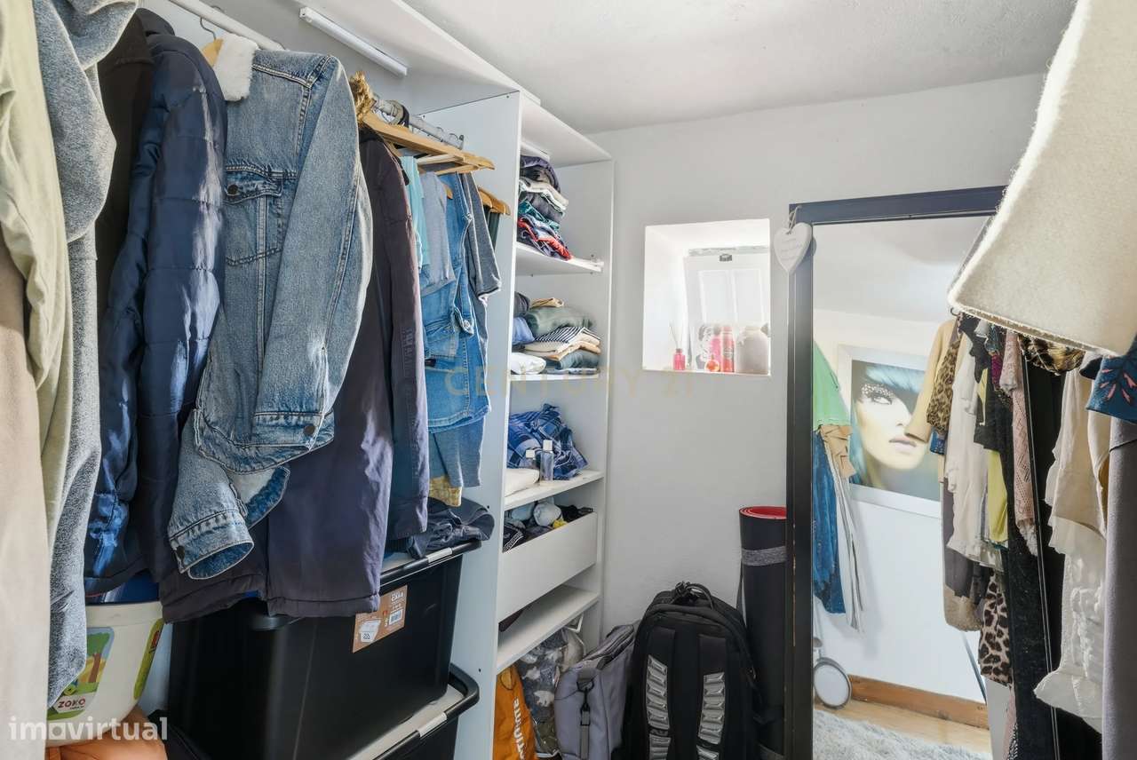 Moradia T2 com 2 salas e Pátio – Loubagueira, Torres Vedras-13