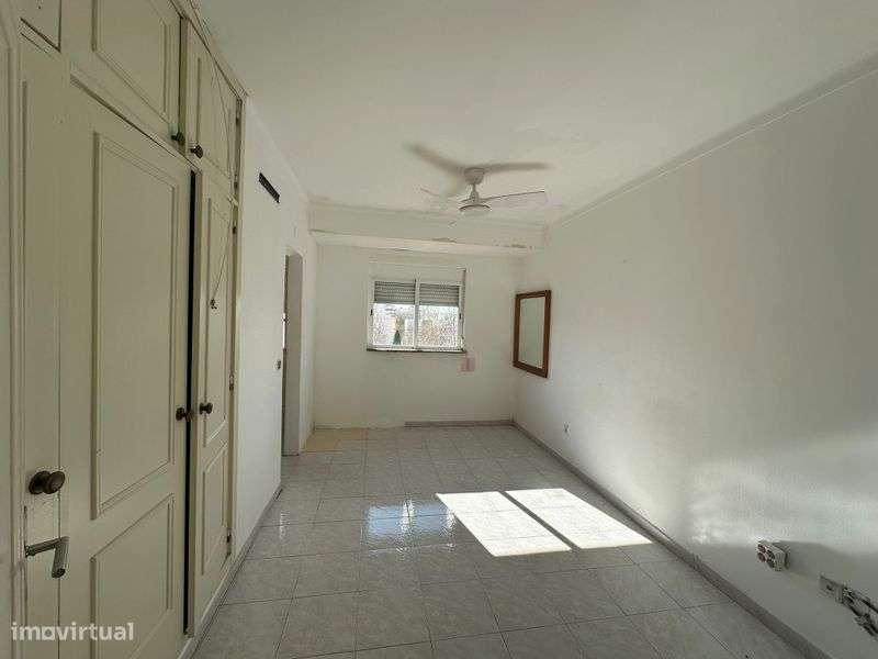 Apartamento T3 com grandes áreas - Grande imagem: 5/8