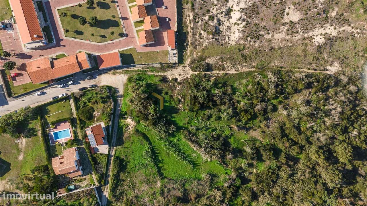 Terreno para construção, com vistas de mar na Murtinheira-13