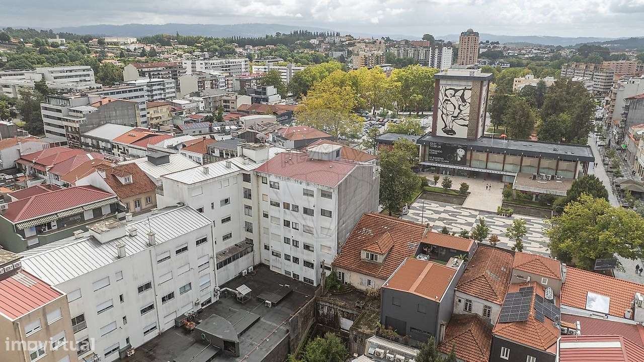 Apartamento T2+1 Renovado no Coração de Vila Nova de Famalicão-19