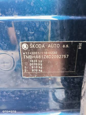 Skoda Octavia 1.6 Ambition - 28