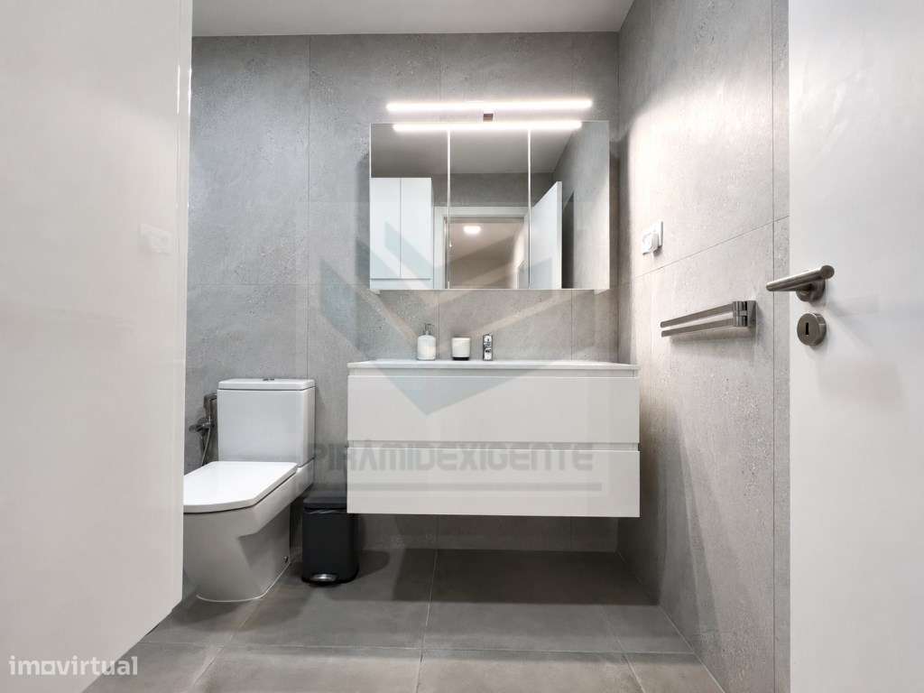 APARTAMENTO 1ºANDAR, T2, ESTACIONAMENTO, VISTA DESAFOGADA-4