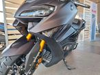 Yamaha Tmax - 5