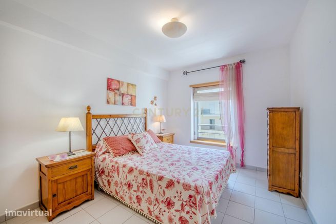 Apartamento T2 - Oportunidade Única a 5 Min da Praia da Rocha!-12