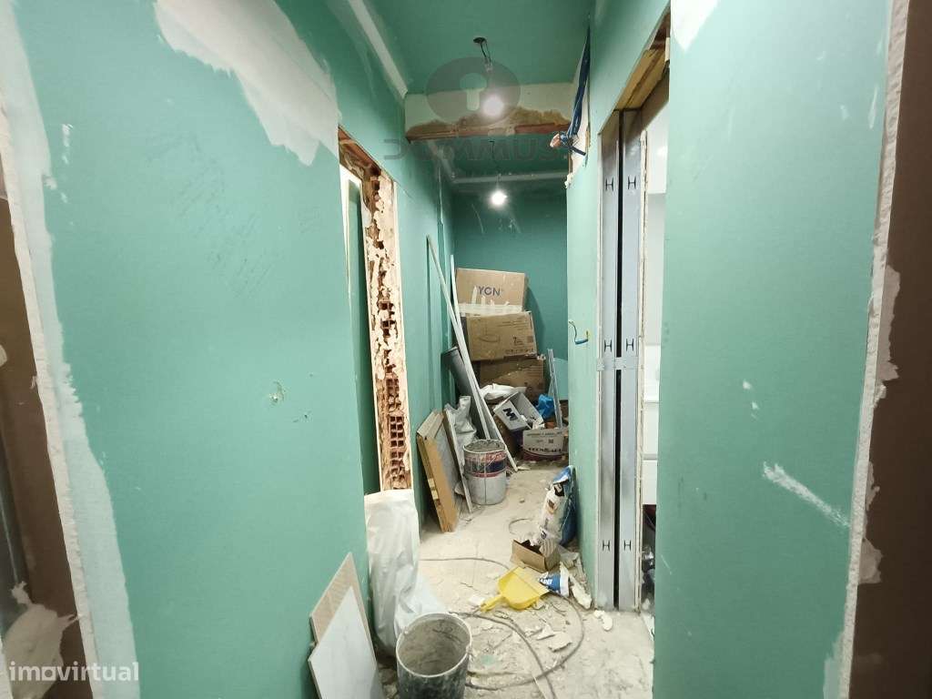 Apartamento T1 Renovado na Damaia - Grande imagem: 2/19