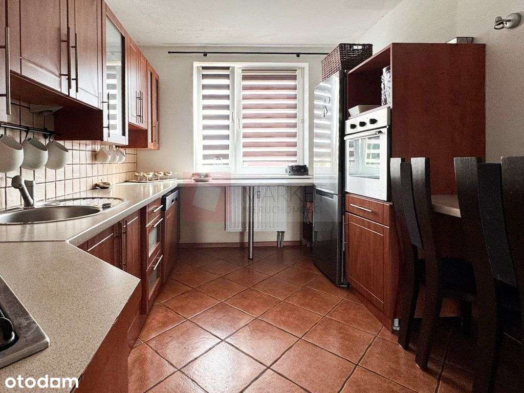 Piękne mieszkanie 4 pok., 2 poziomowe w Stepnicy-9