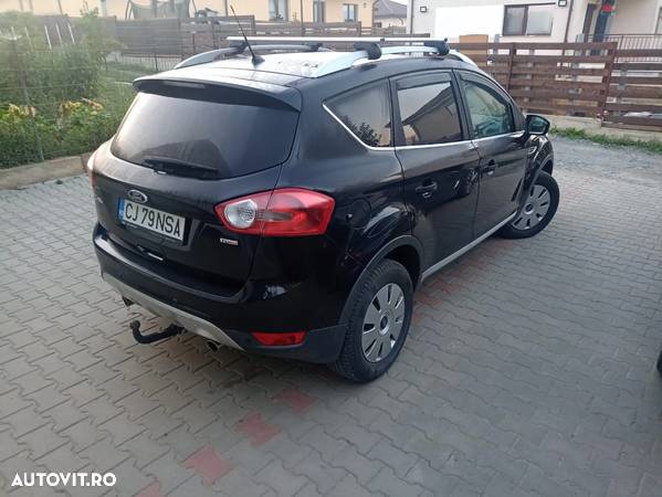 Ford Kuga - 3