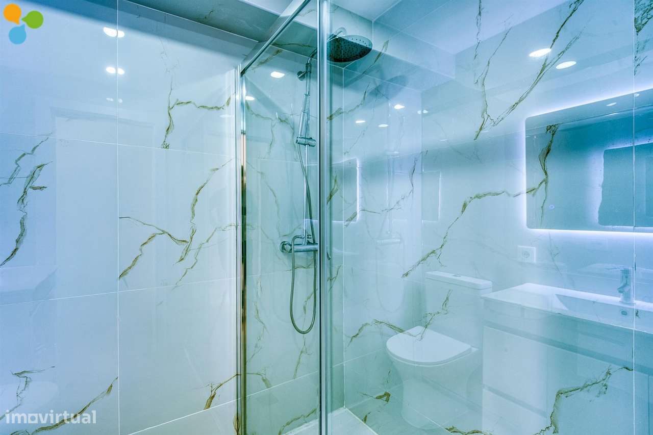 T2+1 Renovado com Varandas e Lugar de Garagem | Próximo da Rotunda da-11