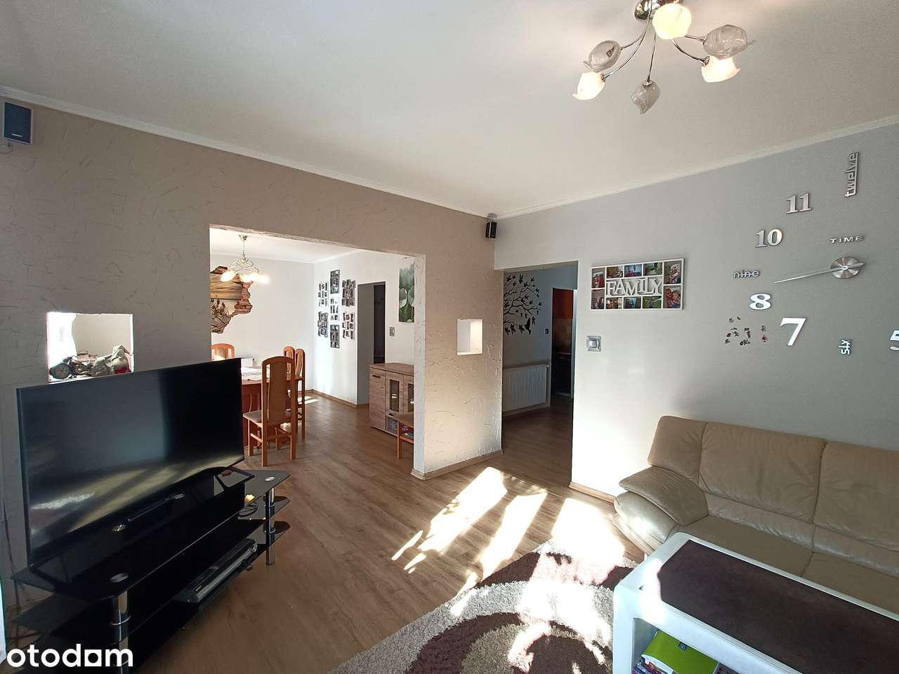 Piękny dom z dużym tarasem, dostępny od zaraz!-13