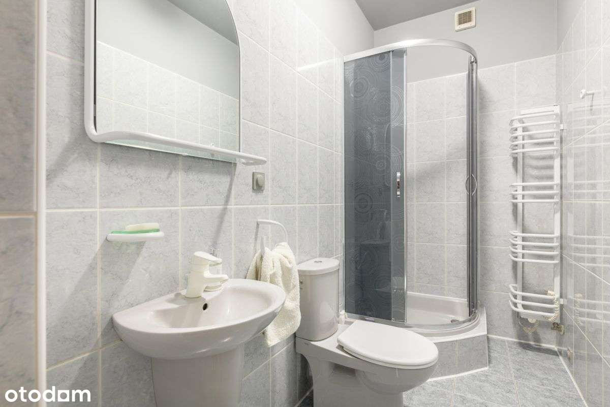 Przestronny dom Konstancin starodrzew-9