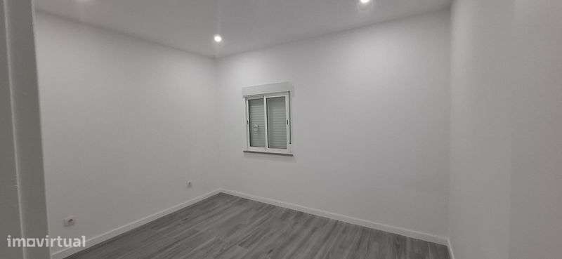 Moradia T2 no Montijo totalmente renovada - Grande imagem: 4/8