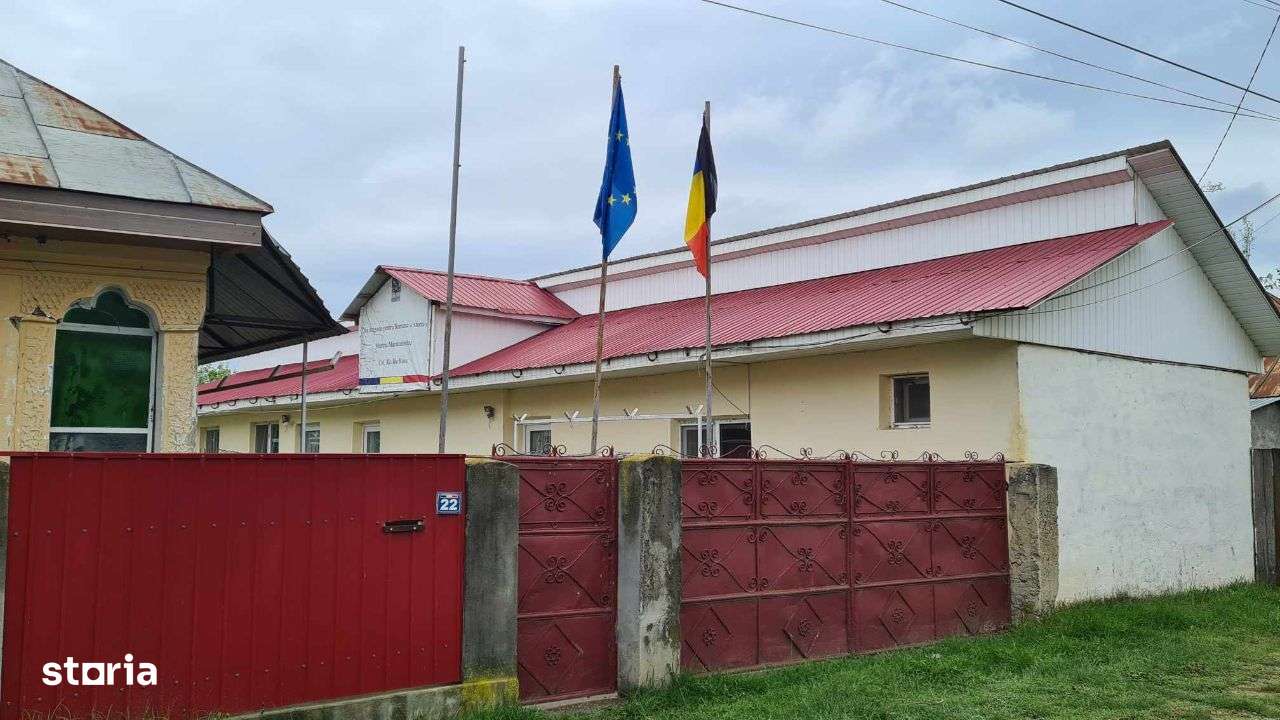 Casa in Adjud - cartier Adjudu Vechi-1