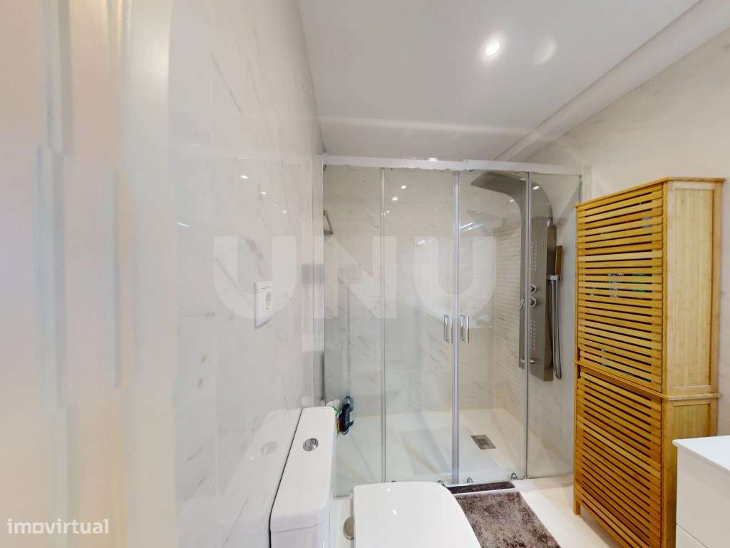 Apartamento T2 Renovado em Baguim do Monte-11