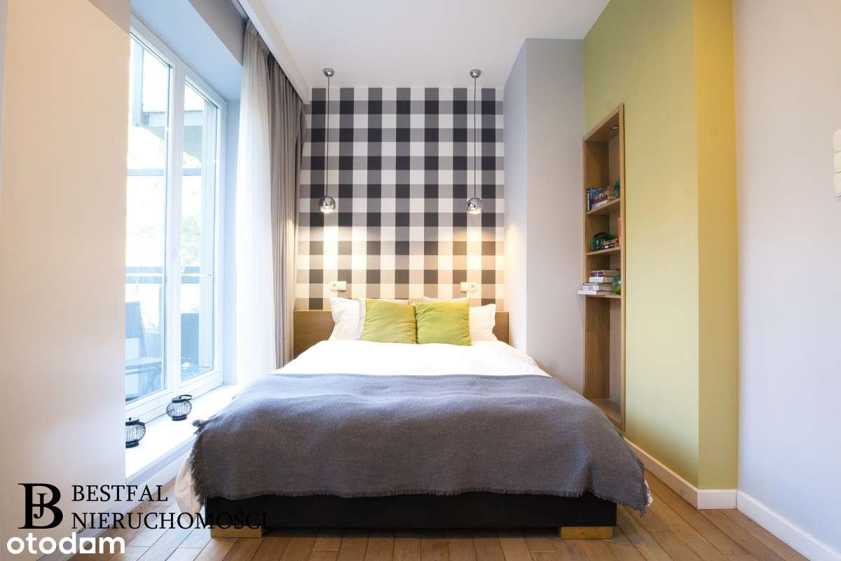 Apartament  z halą garażową balkonem i tarasem-8