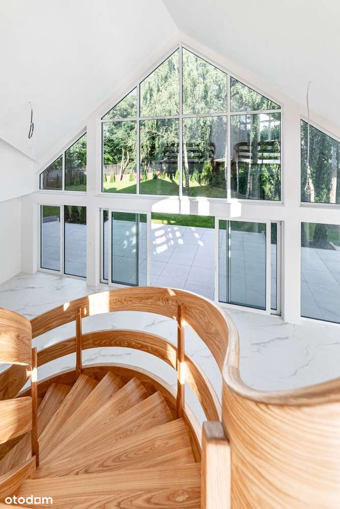 Wyjątkowy dom na sprzedaż na Rogach-8