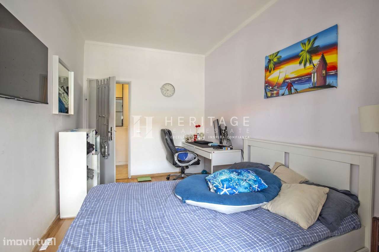 T2 com excelente luz natural no Lavradio | Próximo de tudo-13