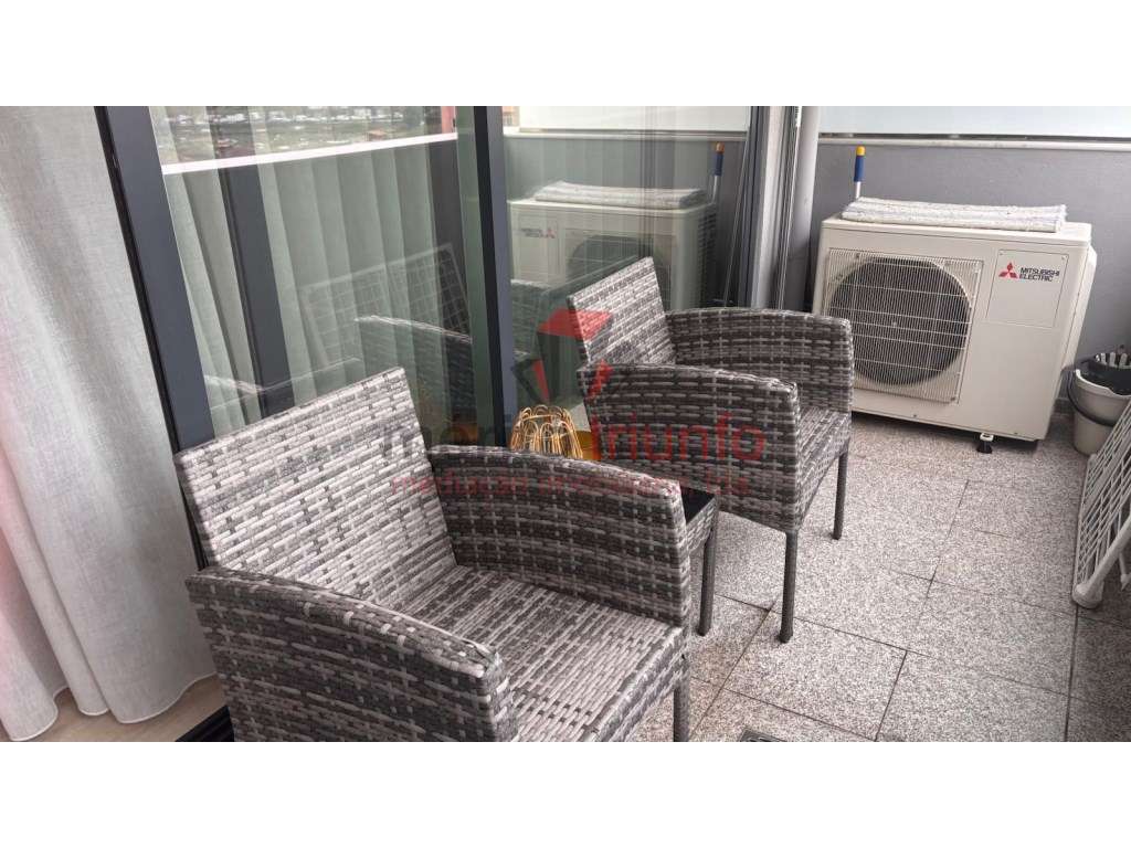 Excelente Apartamento c/ 3 Suites no Centro de Famalicão-32