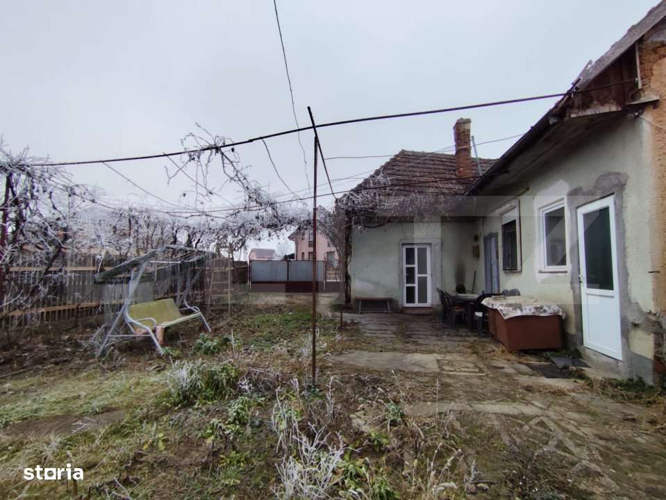 Casa cu Potential de Extindere, Teren Generos 2304 mp, utilitati compl - Imagine principală: 3/7