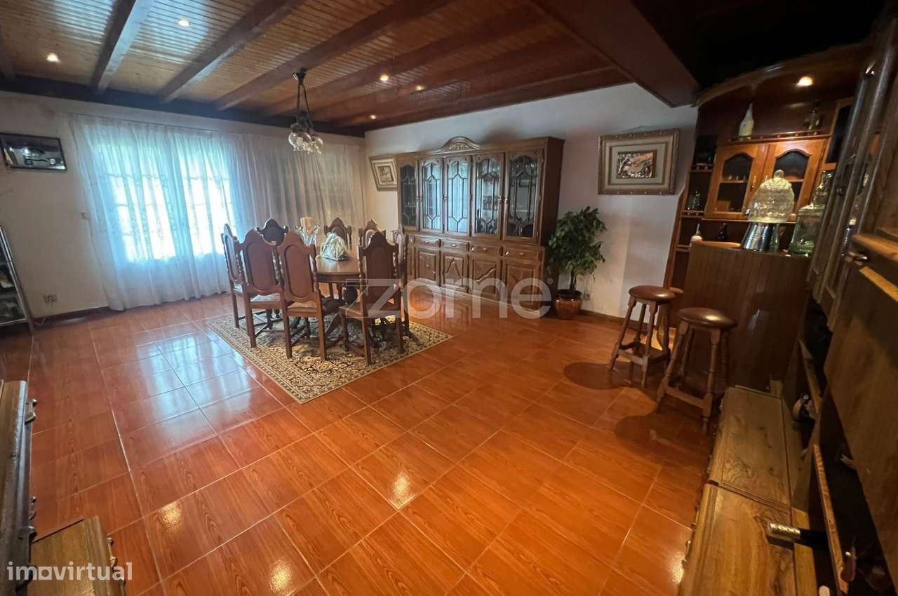 Moradia T5 com 2.500m² de Terreno e Excelentes Áreas em Travancas - Grande imagem: 4/28