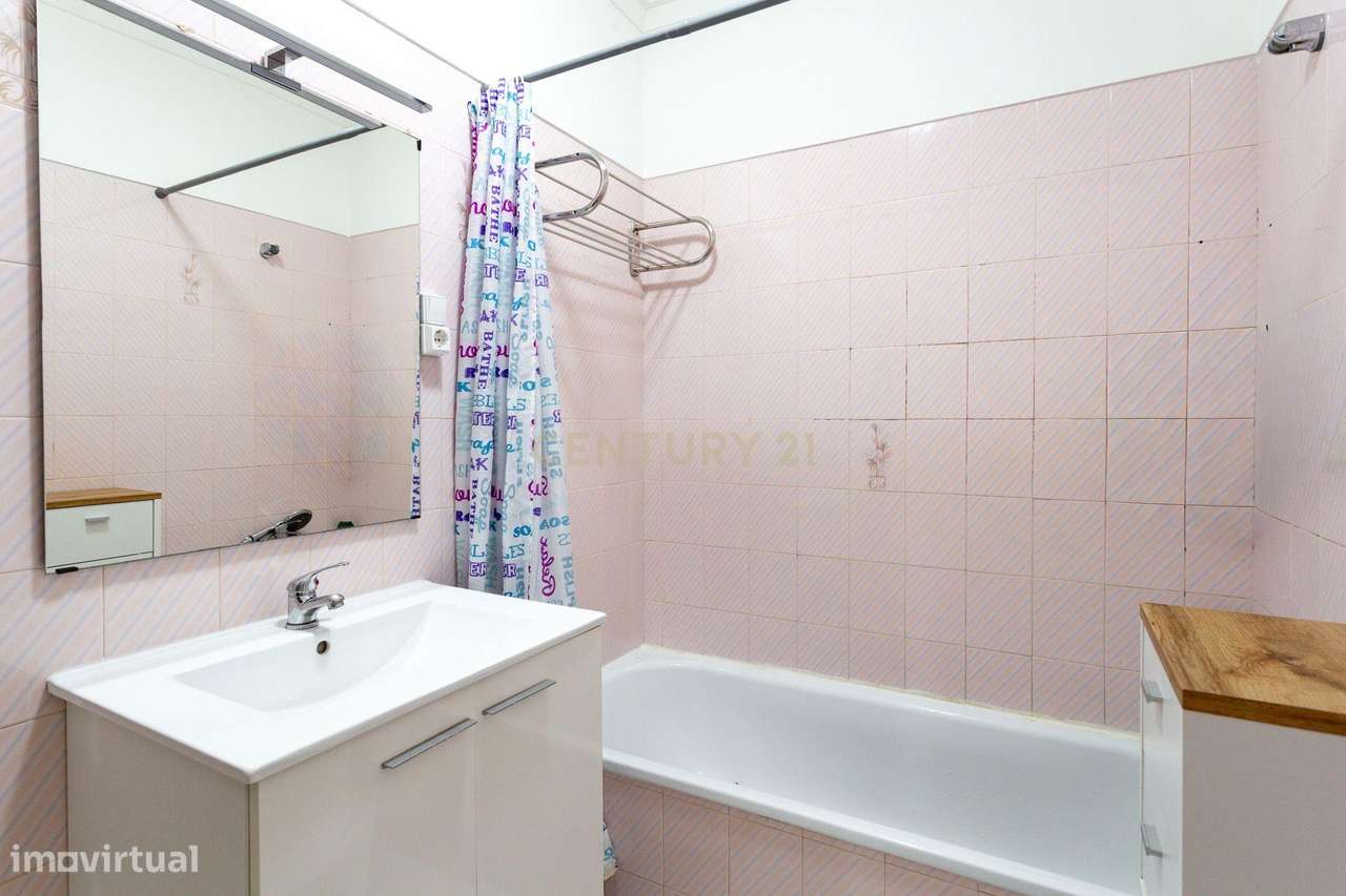 Apartamento T1 pronto a habitar-16