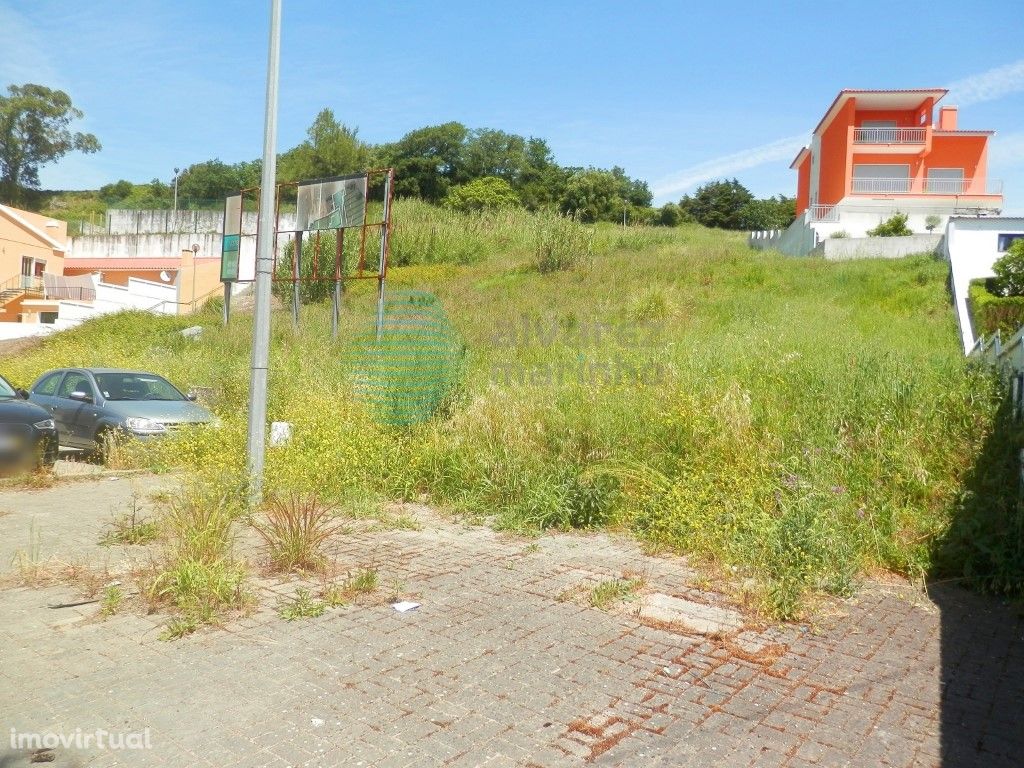 Lotes de Terreno para construção em Azueira e Sobral da A...