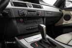 BMW 330 d Auto - 12