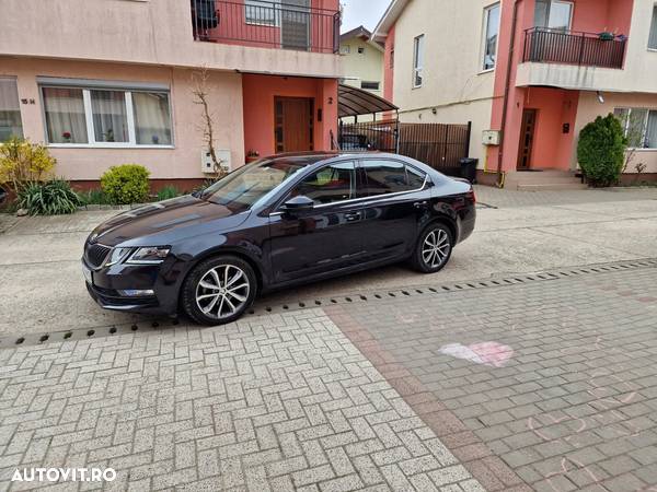 Skoda Octavia 2.0 TDI ELEGANCE DSG - 13