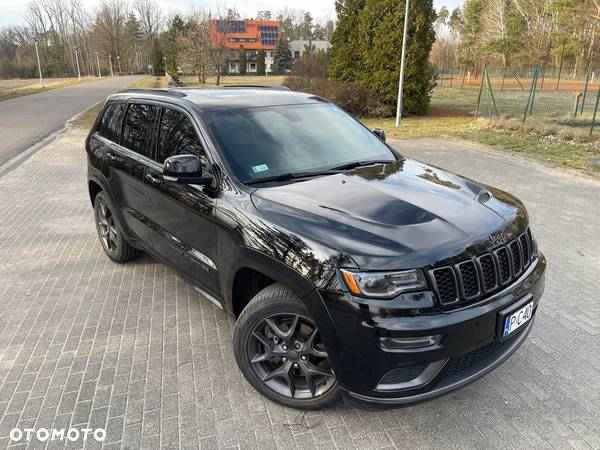 Jeep Grand Cherokee - 1