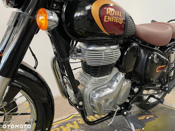 Royal Enfield Classic - 18