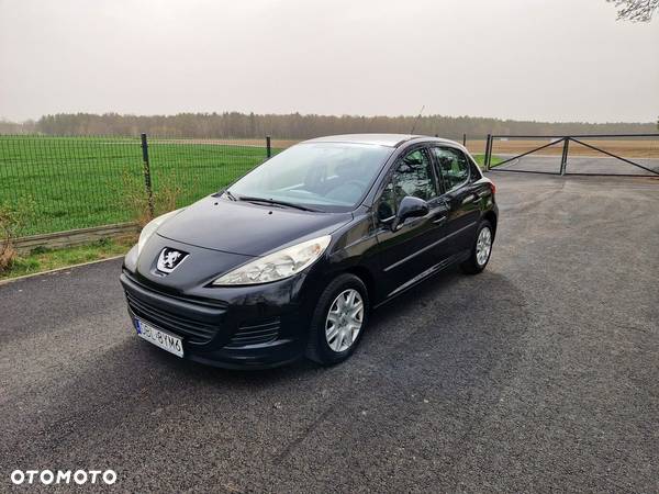 Peugeot 207 - 17