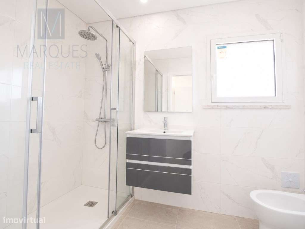 Apartamento T3 em Condomínio Privado com Terraços, Arrecadação e Es...-13