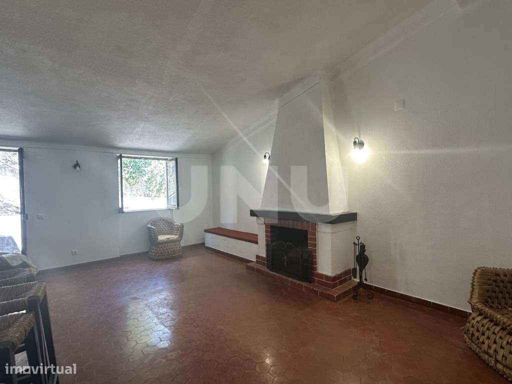 Apartamento T4 com Terraço e Logradouro - Zona Histórica-11