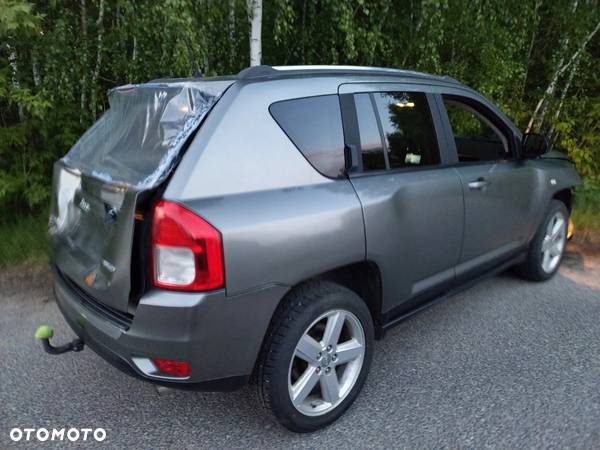 Jeep Compass 2.2 CRD 4x4 Sport - 24