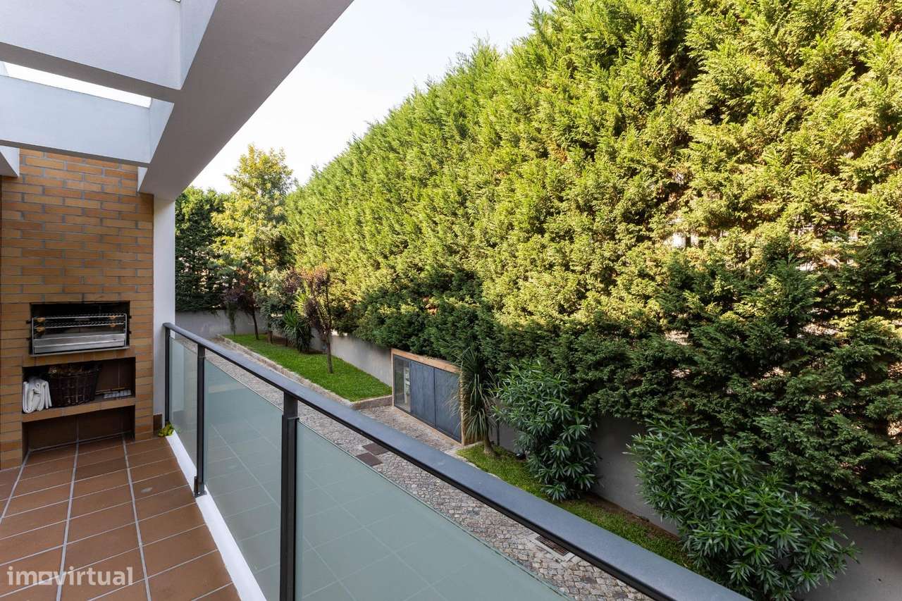 Moradia T3 Ermesinde, Valongo. Suite com terraço e jacuzzi.-17