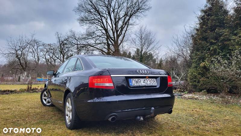 Audi A6 2.0T FSI - 7