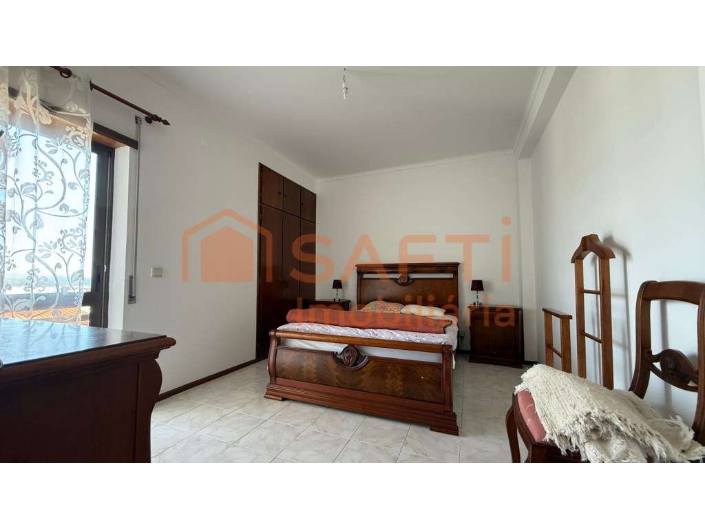 Magnífico apartamento de três quartos com vista para o mar e garagem. - Grande imagem: 5/10