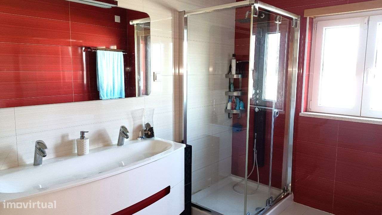 Moradia térrea isolada T4+1 | Piscina | Logradouro-21