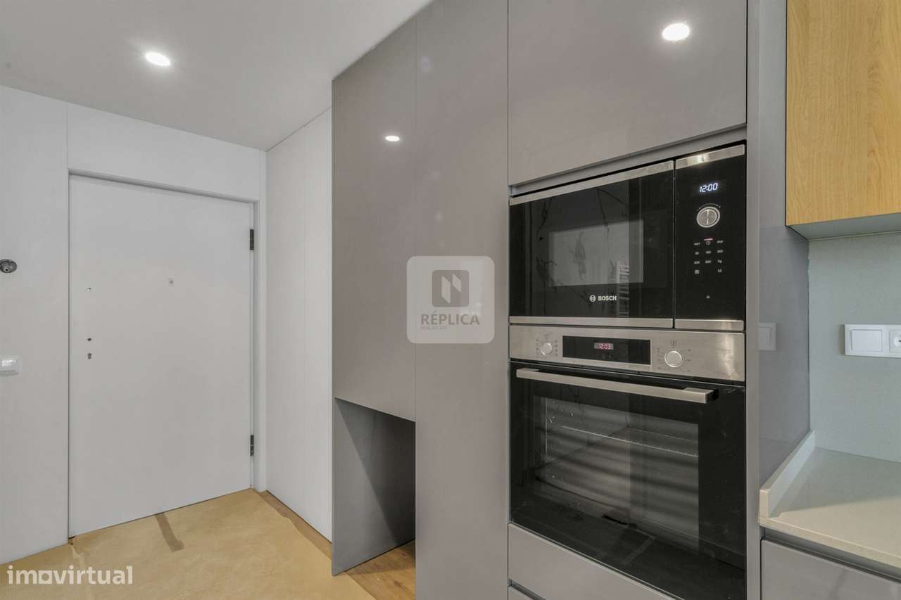 Penthouse T4 com Vista Panorâmica no Centro de Vila Nova de Gaia-16