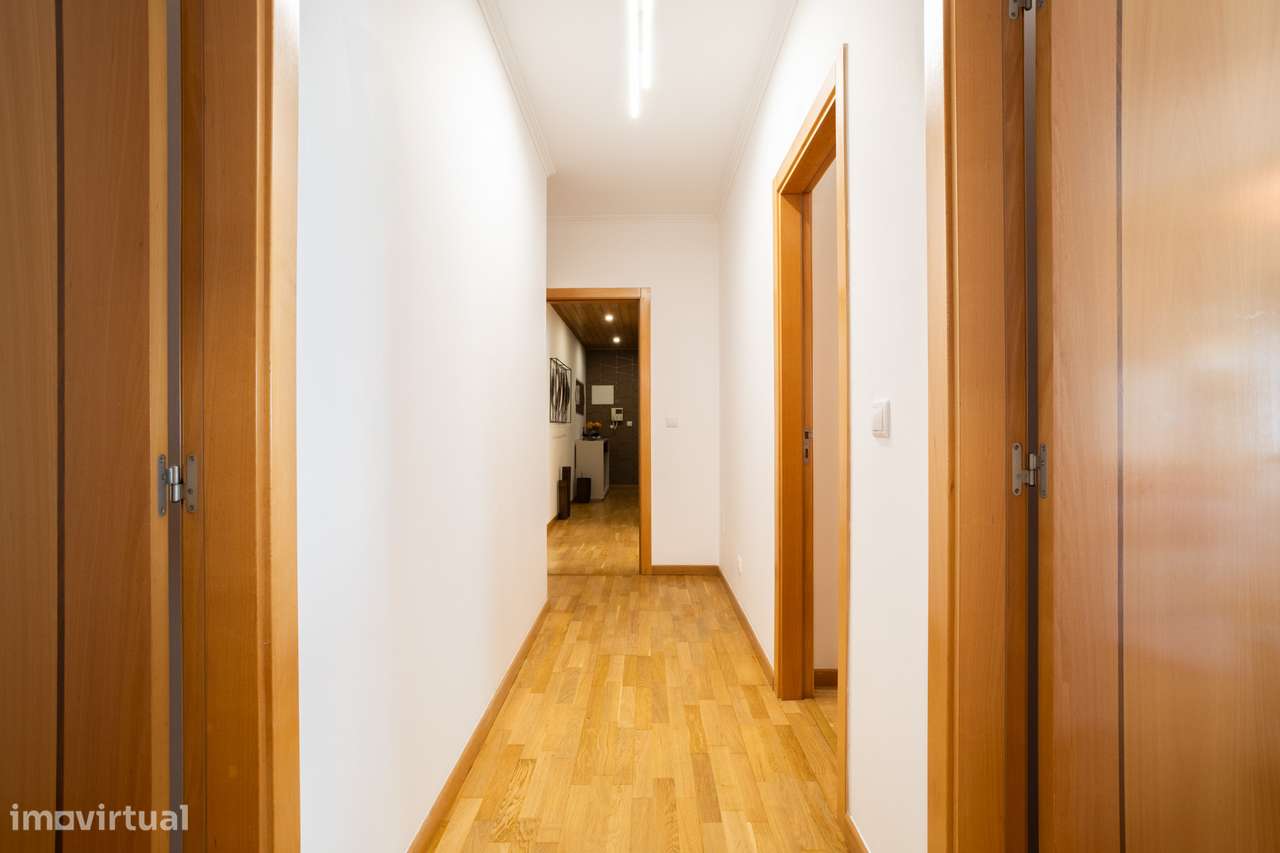 Descubra o Lar Perfeito: Apartamento T3 com Piscina e Jardim em Condom-23