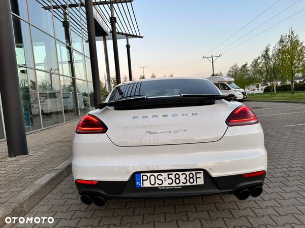 Porsche Panamera GTS - 8