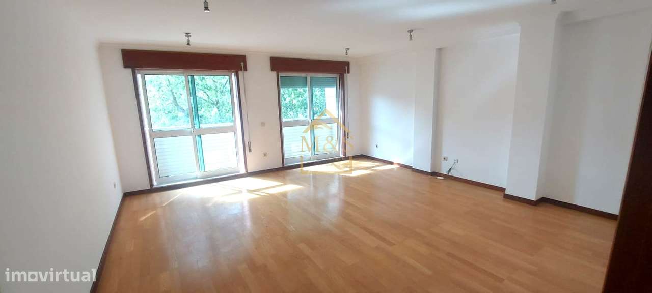 Apartamento T4 Duplex - Varandas - 2 Lug.Garagem - Porto - Grande imagem: 2/17