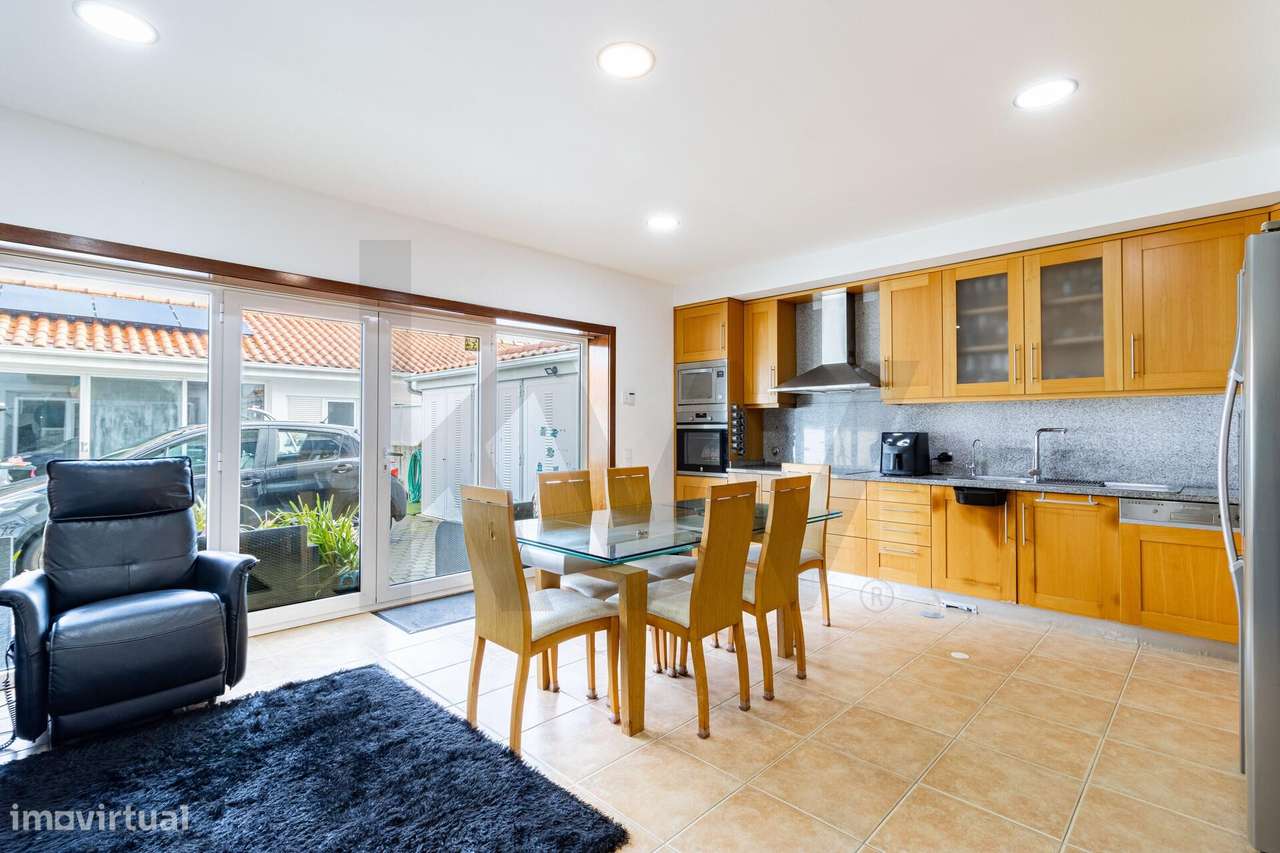 Moradia T3 de 3 Frentes em Sanfins – Santa Maria da Feira - Grande imagem: 4/28