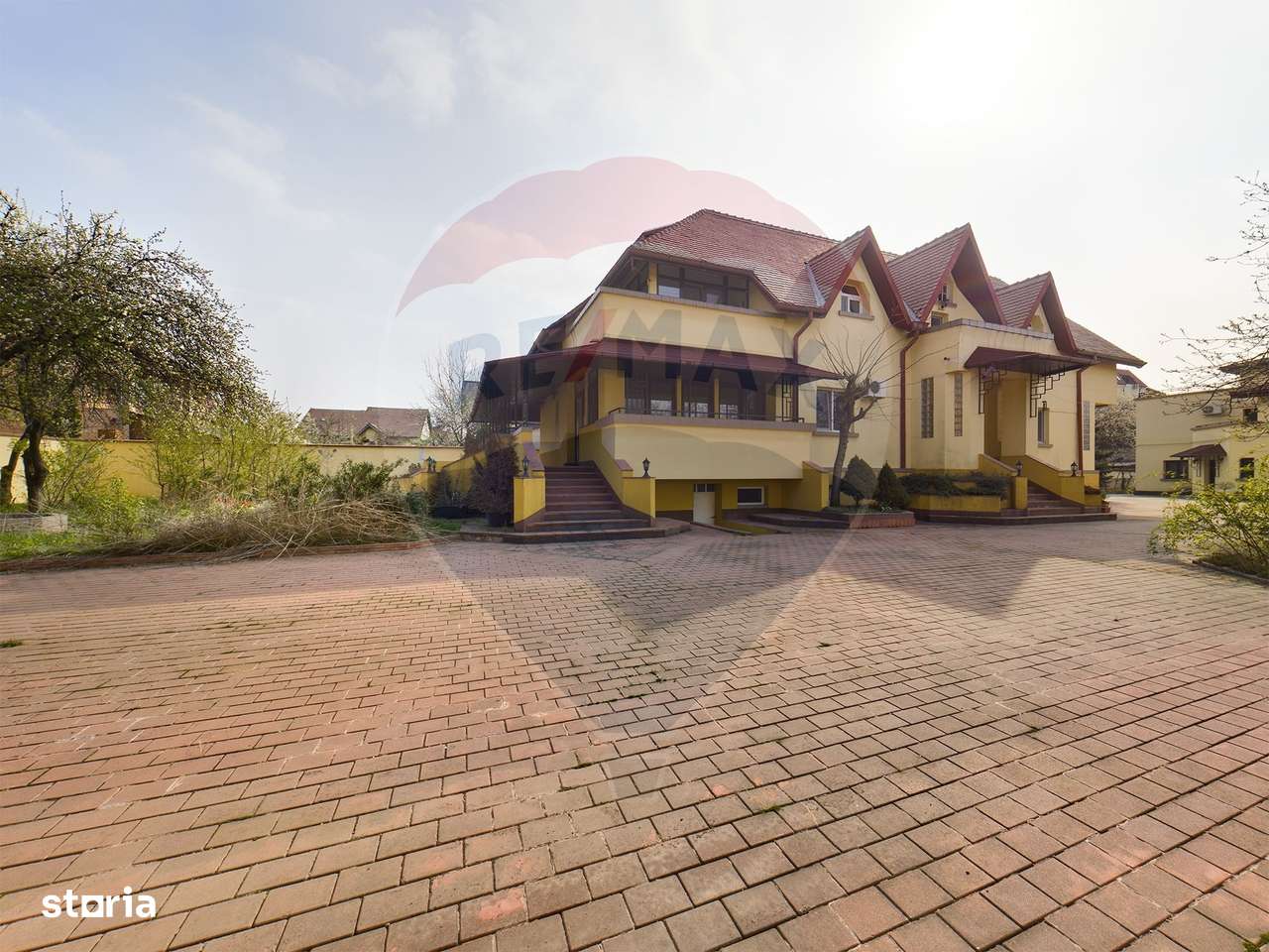 Casă / Vilă cu 21 camere de vânzare în zona Alexandriei - Imagine principală: 2/20