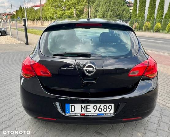 Opel Astra 1.6 Cosmo - 8